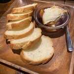 GURI - クリームチーズ メープルシロップがけ(バゲット付)