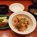 天婦羅 天良 - 〆はいつも天丼。他に天茶、天ばらがあります。