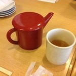 天ぷら 左膳 - 天ぷらランチの天ぷらたれとお茶