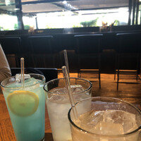 COLONIAL BEACH 横浜ハンマーヘッド - 