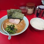 武蔵家 - 2022年10月21日デフォルトラーメン税込み680円はこれが食べ収めです！