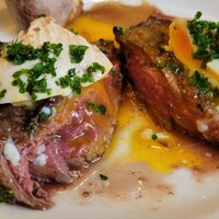 レストラン アルティザン（restaurant Artisan） - 朝ステーキ&グレービーソース150gの断面