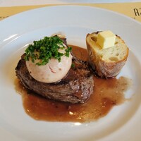 レストラン アルティザン（restaurant Artisan） - 朝ステーキ&グレービーソース150g　1,760円