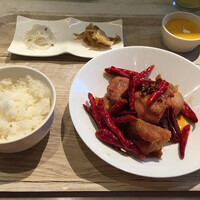CINA New Modern Chinese - ラーズーチー　ランチ