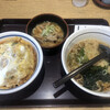 山田うどん 小谷田バイパス店
