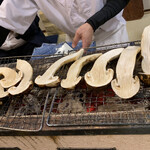 樋山 - 焼き松茸