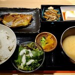 Namahommaguroisshin - 焼魚定食