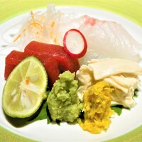 京懐石 美濃吉 そごう千葉店 - 本日のお造り３種（マグロ 鯛 湯葉）