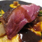 エクアトゥール - 250℃でロティしたビュルゴーシャラン