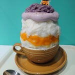 かき氷&デザート&カフェ ボンジョルネ - 別の日のハロウィン氷 2,000円✨実はてっぺんにホワイトチョコのオバケもいます♡紫芋のペーストにエスプーマ、カラメリゼされた里むすめ(鳴門金時)も中に！そしてかぼちゃのソースと秋満載！