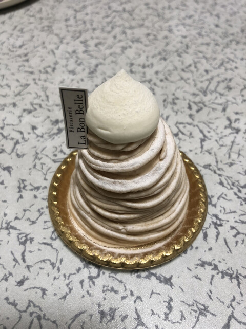 パティスリー ラ・ボンベル（須賀川）- 手作りケーキとスイーツの人気店