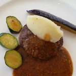 La Cuisine de KAZU - 和牛のステーキアッシェ 粒マスタードソース