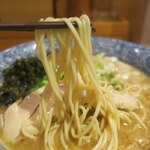 仙台中華蕎麦 仁屋 - パッツン系ですね