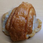 パンの駅 513BAKERY - きねつきさわ餅クロワッサン