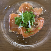 THE THEATRE TABLE - サーモンのカルパッチョ