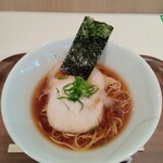 淡麗拉麺 己巳 - 淡麗醤油ラーメン(800円)