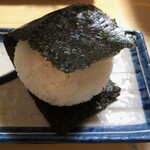 居酒屋いいの - 大きなお握り（筋子）