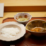 美会 - ●カレー2種
      マッサマンカレー/グリーンカレー