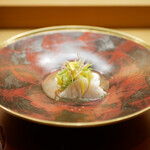 美会 - ●クエ ライム蒸し（対馬）
      九州から直送されたもので、写真を見せて頂きましたが1メートル級です。