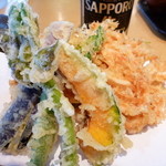 丸屋 - 2013,May　この下にもう一枚桜海老のかき揚げが