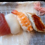 すしレスト大鯛 - にぎり4貫