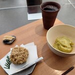 餅匠しづく - くるみ餅のほうじ茶セット+濃厚和栗モンブラン♪