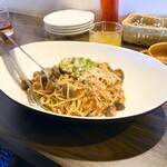 ピッツエリアバール　CACTUS　D'ORO - もち豚としめじのスパイシーミートソース（乾麺パスタに変更）