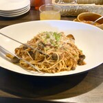 ピッツエリアバール　CACTUS　D'ORO - もち豚としめじのスパイシーミートソース（乾麺パスタに変更）