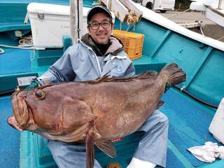 Minato - 和歌山県白浜沖。
                        クエ、37.5キロ。