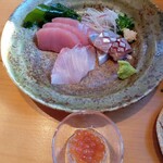 さじ - 刺身、いくら漬けサービス