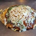 廣島田村商店 - 肉玉そば、大葉、炙りチーズ　1,010円