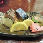 酒肴商店 アジト - 〆鯖の棒寿司