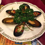 カサ・ベリヤ - ムール貝のカサベリヤ風（￥945）これが絶品！ハマります。2 de mayo de 2013