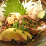 やき鳥三太郎 - カツオたたき ８５０円也