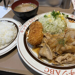 キッチンABC 江古田店 - サービスBセット（ポークジンジャー、カニクリームコロッケ、目玉焼き）