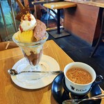 エクチュア - 期間限定のキャラメルパフェ1,100円、チョコレートドリンク（ミルク）HOT550円