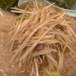 ラーメンショップ - トッピングのネギ。味付けが絶妙