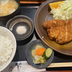 とんかつ専門 とんき - 