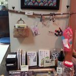 尚古 - 【2013年4月ランチ撮影】2F席。ほっこりくつろげる和風の空間で、ちょっとギャラリーっぽいです。