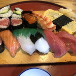 Jimbee Sushi - お昼の握り　1,100円
