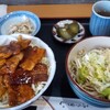 Sobadokoro Touan - 豚丼850円、そば付きです。