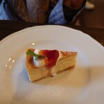 風光舎 - N.Y.クリームチーズケーキ湯田ヨーグルトとジャムを添えて450円