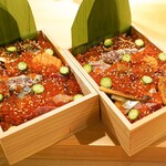 東麻布 天本 - 名物バラチラシもお土産に