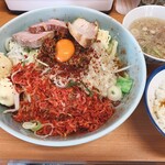 ラーメン たかはし - 海老まぜそば、追い飯、スープ付き（税込890円）