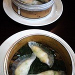 水晶餃子2つのせいろで