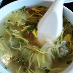 上海点心 豫園 - スープ多めなワンタンスープです