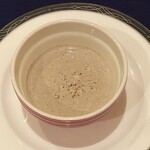 Restaurant fi-ne - マッシュルームスープ