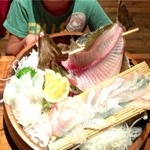 釣船茶屋 ざうお - ヒラメ釣って 刺身で食べました。最後は骨せんべいしてもらったよ♡