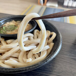 Bel c - 武蔵野うどん澤村監修のあつもり肉うどん うどんアップ