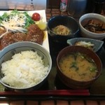 Yazawashokudou - 味噌カツ定食700円☆
                      揚げたてで美味しい♪